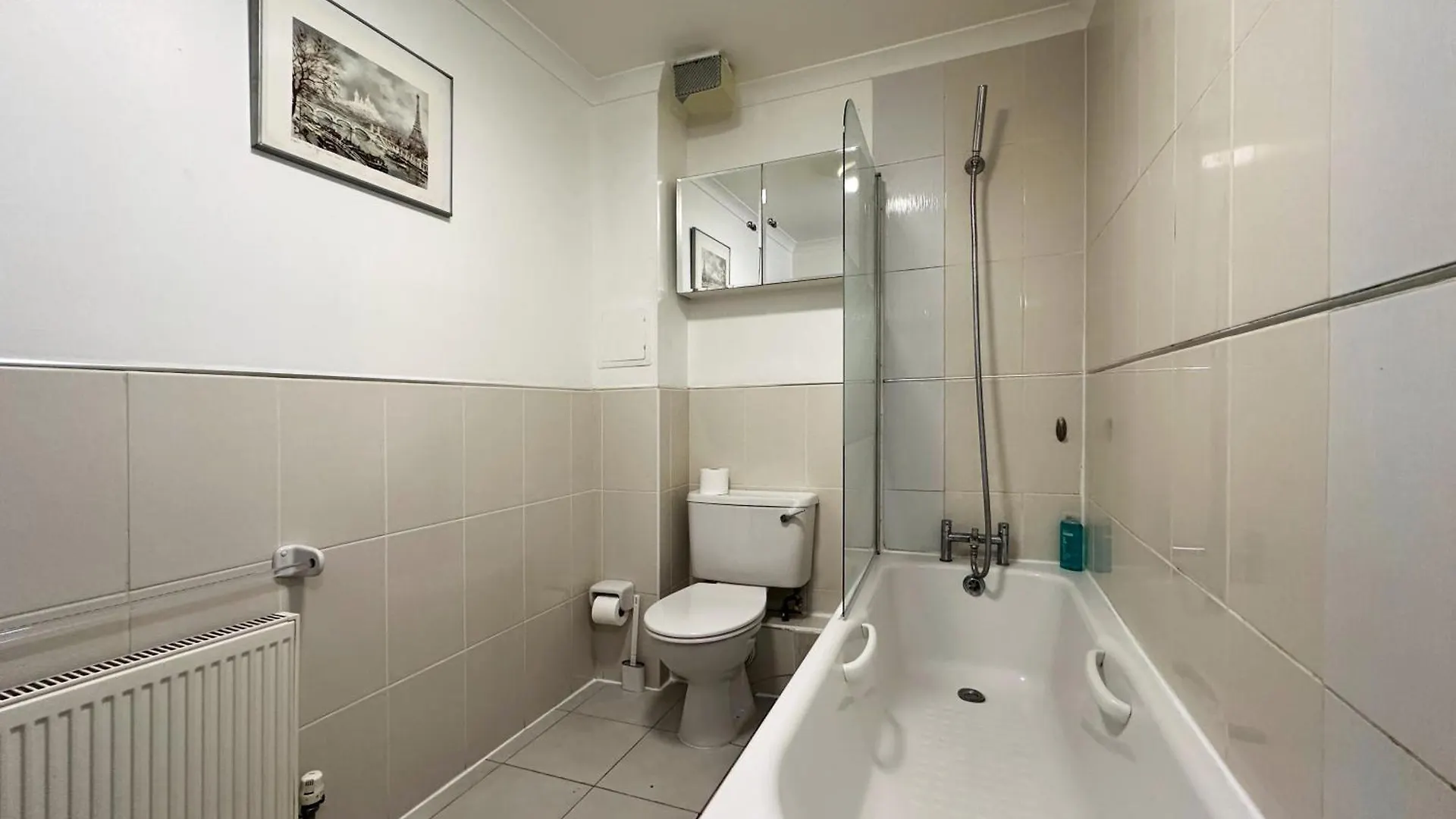 Mia Place In Tower Hill, 2 Double Beds, Max 4 People, Free Parking Available Upon Request, Great Location Londra